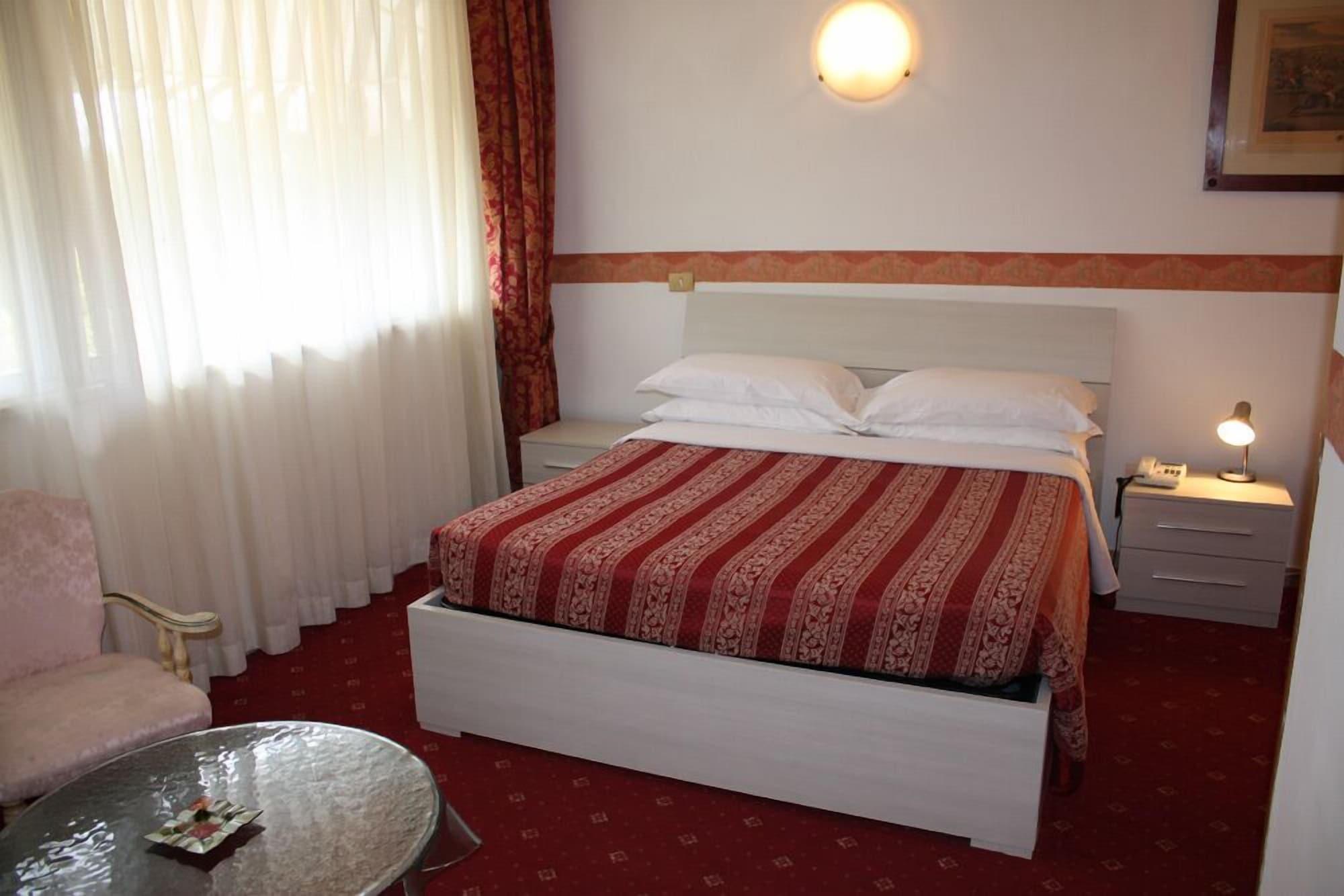 Hotel Giulietta E Romeo Casal Palocco Zewnętrze zdjęcie