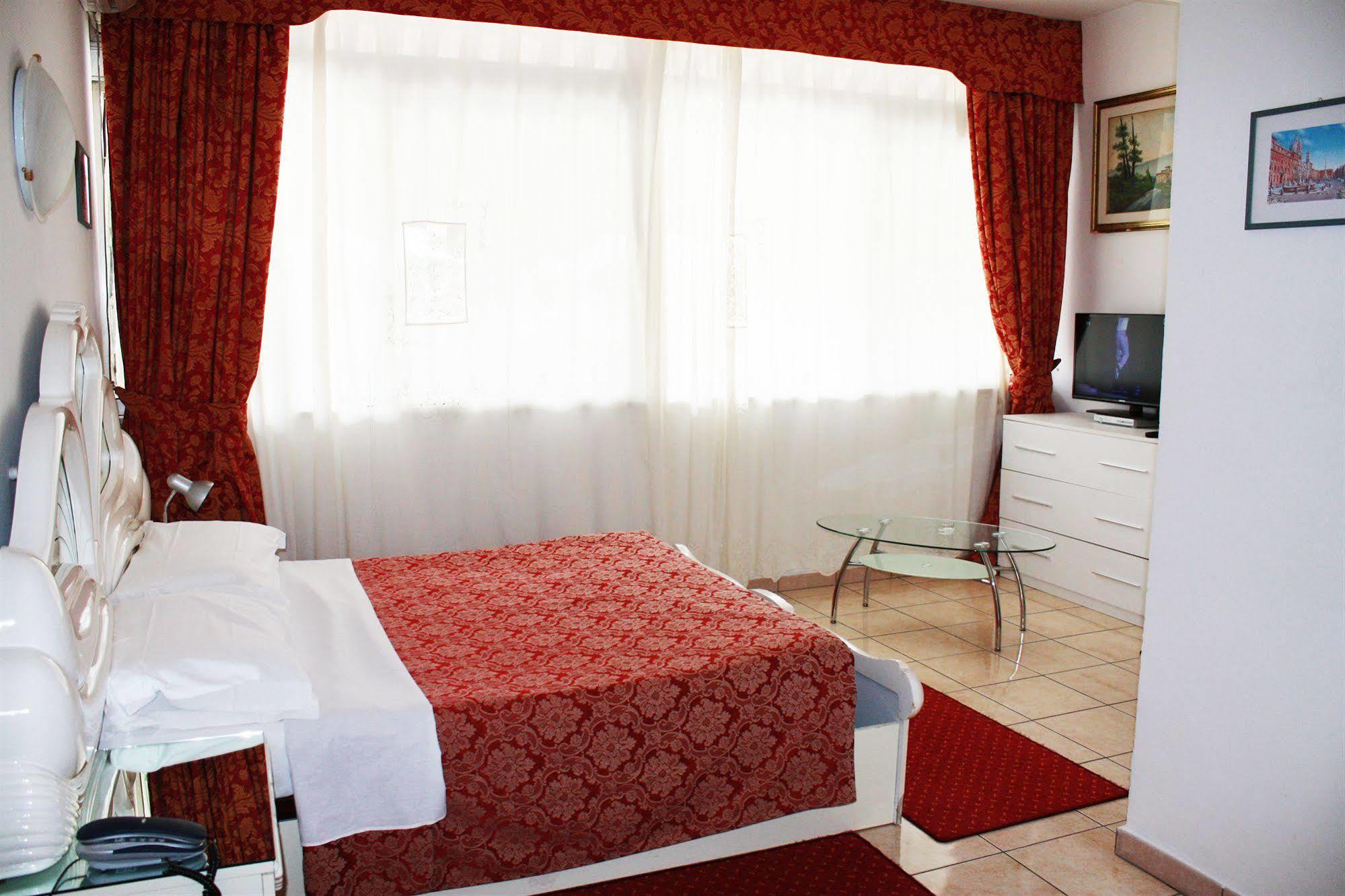 Hotel Giulietta E Romeo Casal Palocco Zewnętrze zdjęcie